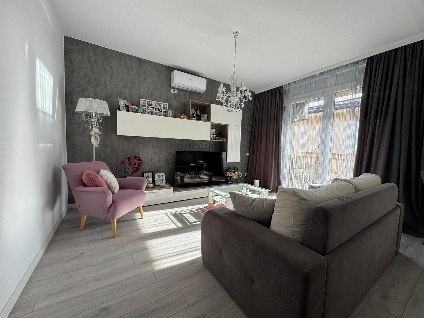 Apartament cu 2 camere la intrare in Dumbravita - Poză 1