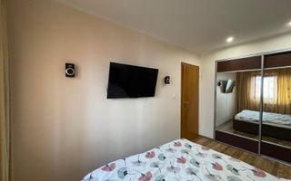 3 camere + boxa depozitare in zona Complex Studentesc, Sala Olimpia - Poză 10