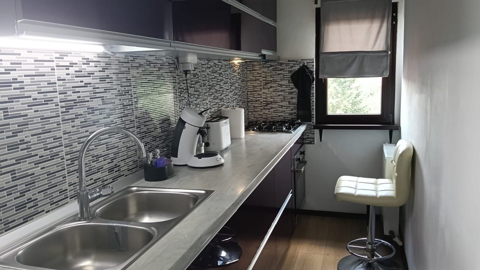 De vanzare| apartament 2 camere | bd Laminorului |langa parc si metrou - Poză 3