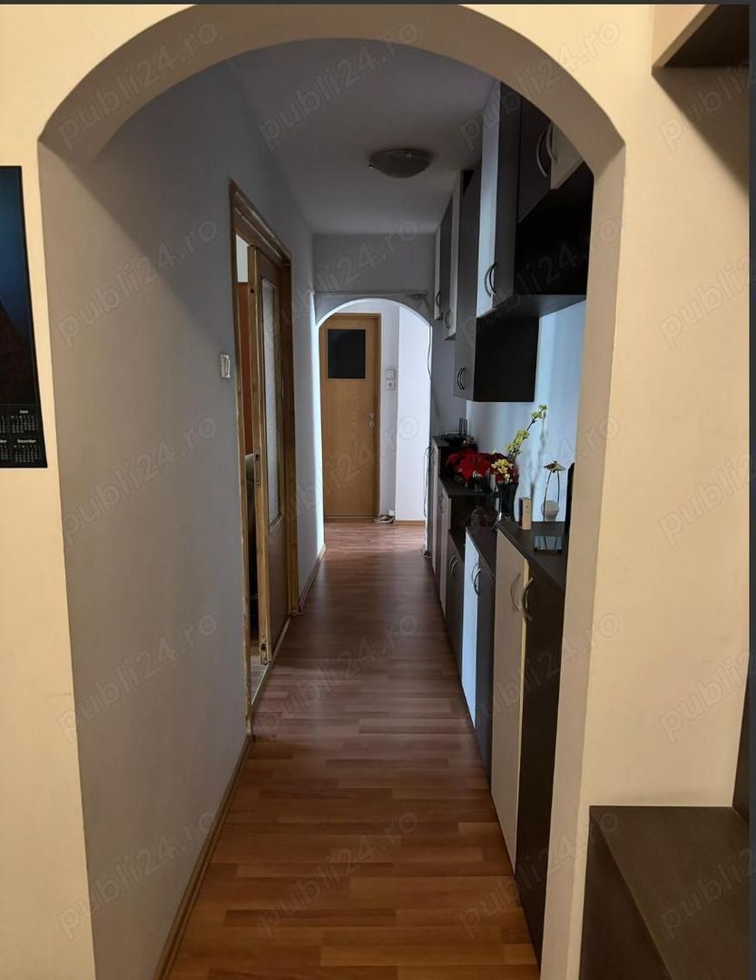 Vanzare Apartament 3 camere - Poză 3