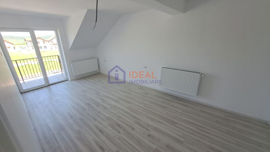 Duplex  Modern LA CHEIE cu 4 camere si gradina ,in Cristian - Poză 8