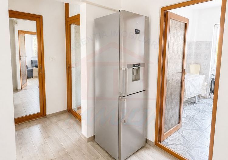 🏡 Apartament cu 2 camere decomandate de vânzare - Poză 2