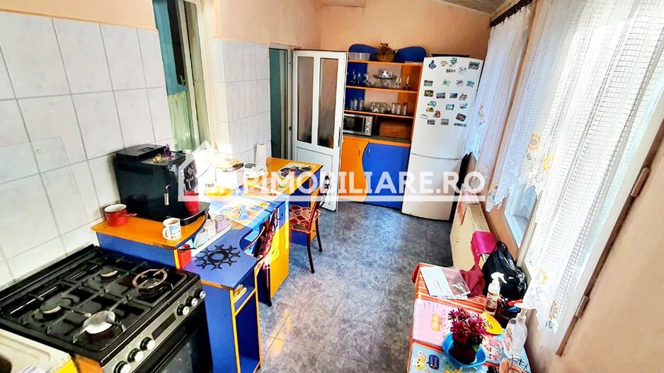 Casa singur in curte - Mureseni - Poză 6