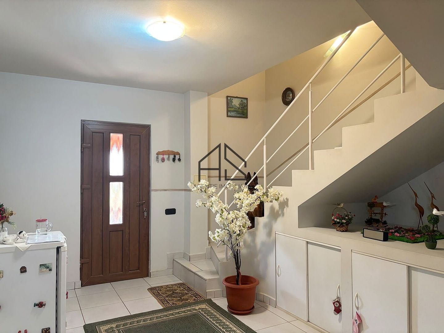 Casă de vânzare Oncea | 3 dormitoare + garaj | teren 810 mp - Poză 3