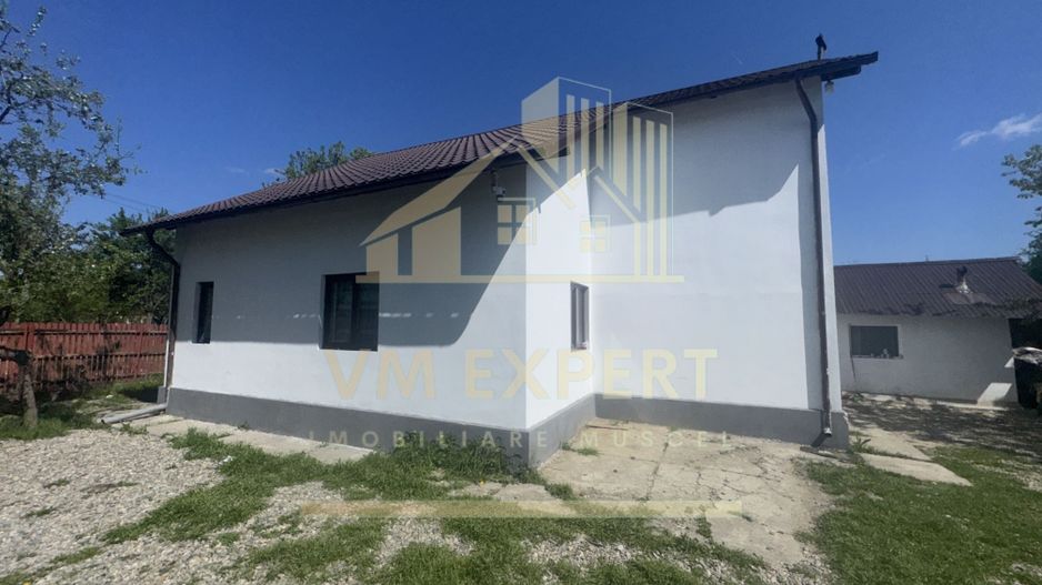 CASA DE VANZARE CU 4 CAMERE, APA SARATA, CAMPULUNG - Poză 2