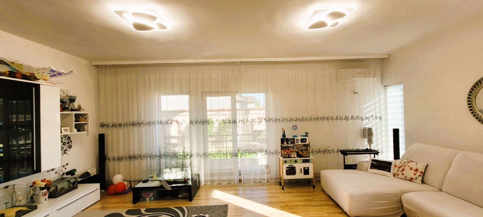 Casă 4 camere P+1 de vanzare   Domnești - Poză 2