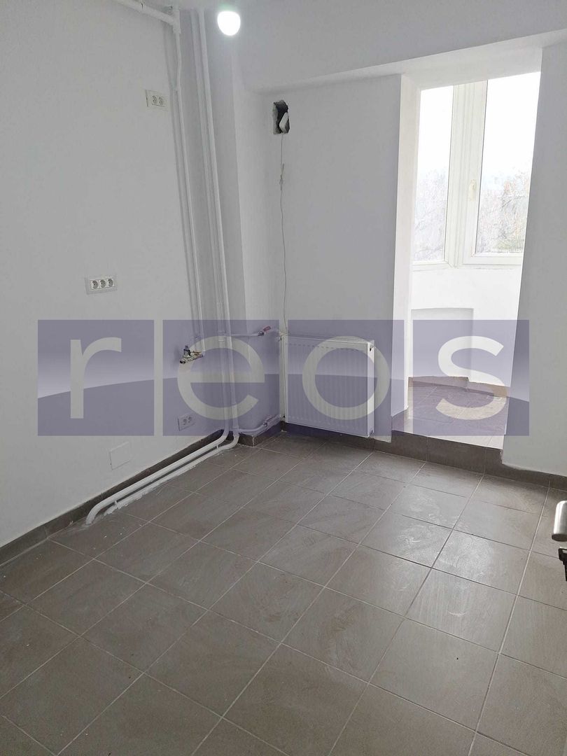 VANZARE- GARSONIERA -  DECOMANDATA -MIHAI BRAVU - Poză 1