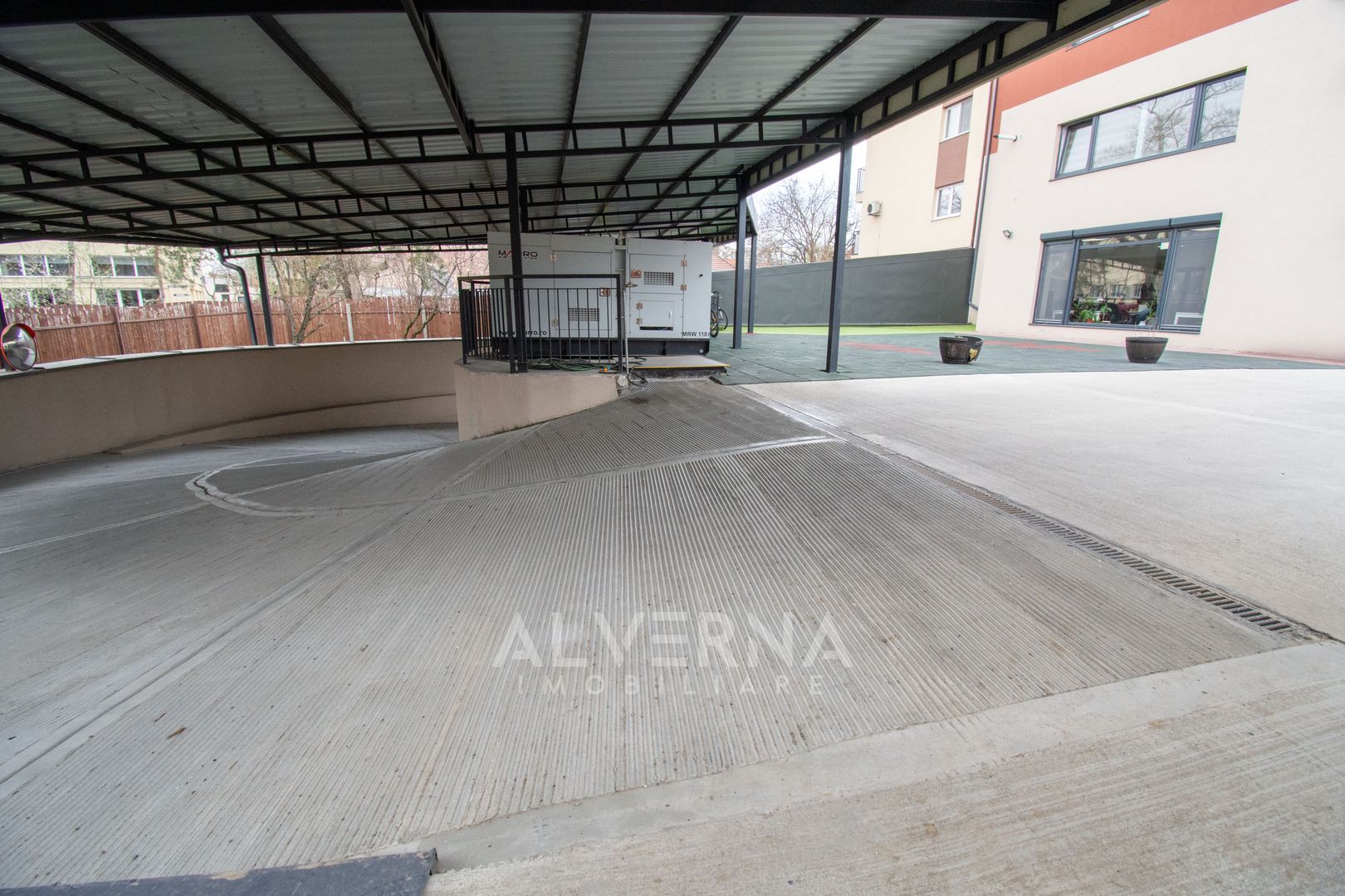 Spatiu de Birouri | finisat | 68 mp | Felxibil | Garaj | Zona Centrala - Poză 15