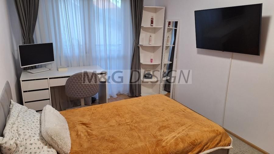 Apartament 4 camere Complexul Studentesc etaj 1 - Poză 9