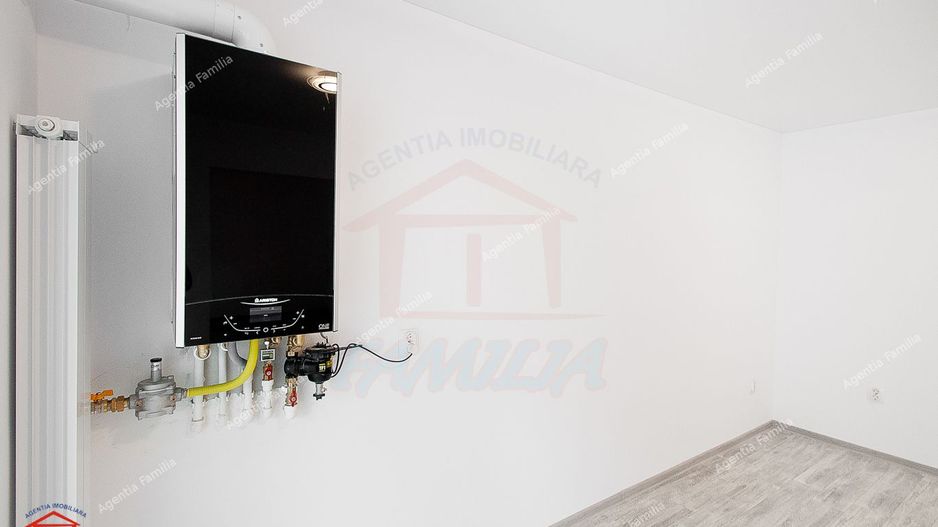 Vanzare spatiu comercial in Galati, str Gheroghe Doja, renovat - Poză 6