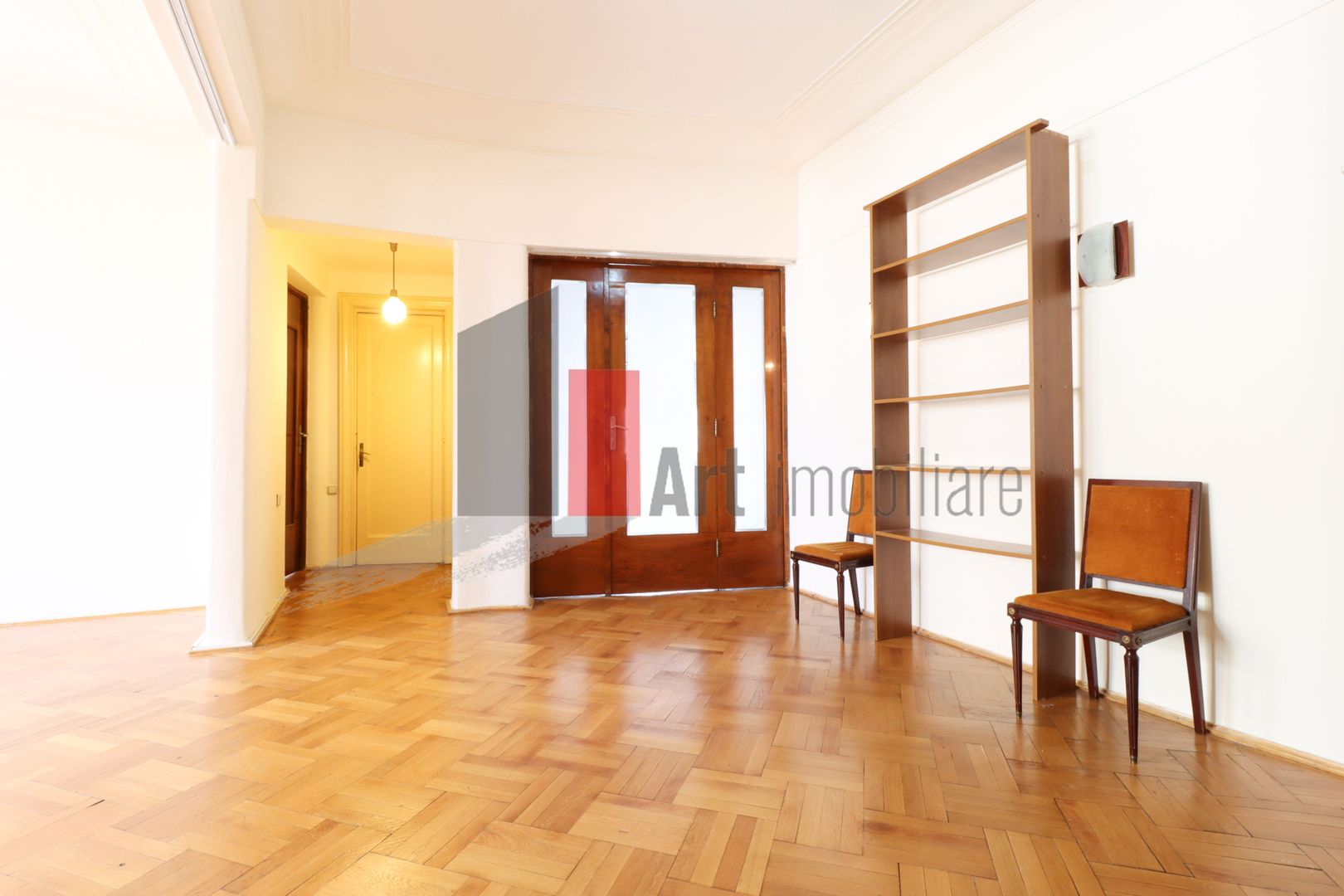 Apartamentul "DEKORA", bloc Art Deco, interior compartimentat de exceptie - Poză 27