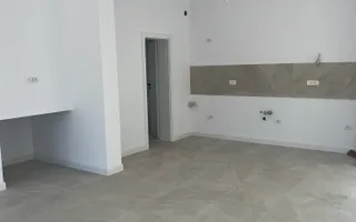 Jumătate de duplex premium, 120 mp utili, teren 256 mp, garaj și 3 dor - Poză 14