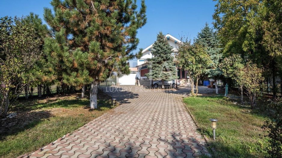 VILLA -  20m deschidere la lac -  2000mp teren - BANEASA - Poză 1