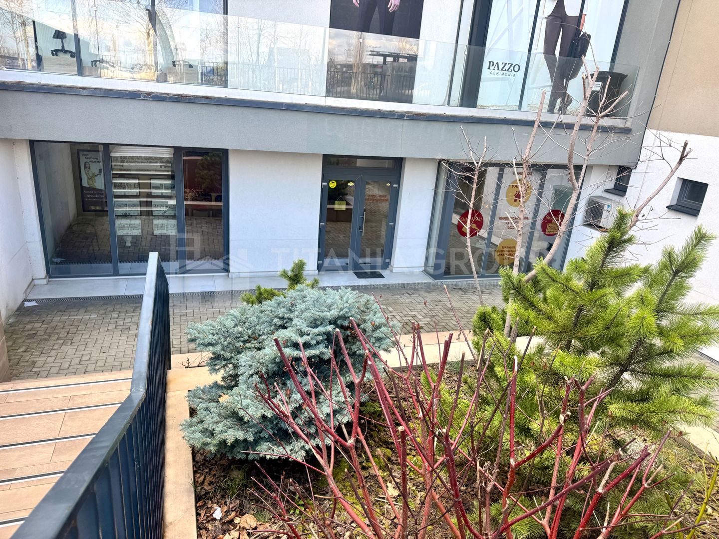 Spațiu comercial Kasper Coresi 100 mp, terasă 35mp - Poză 12