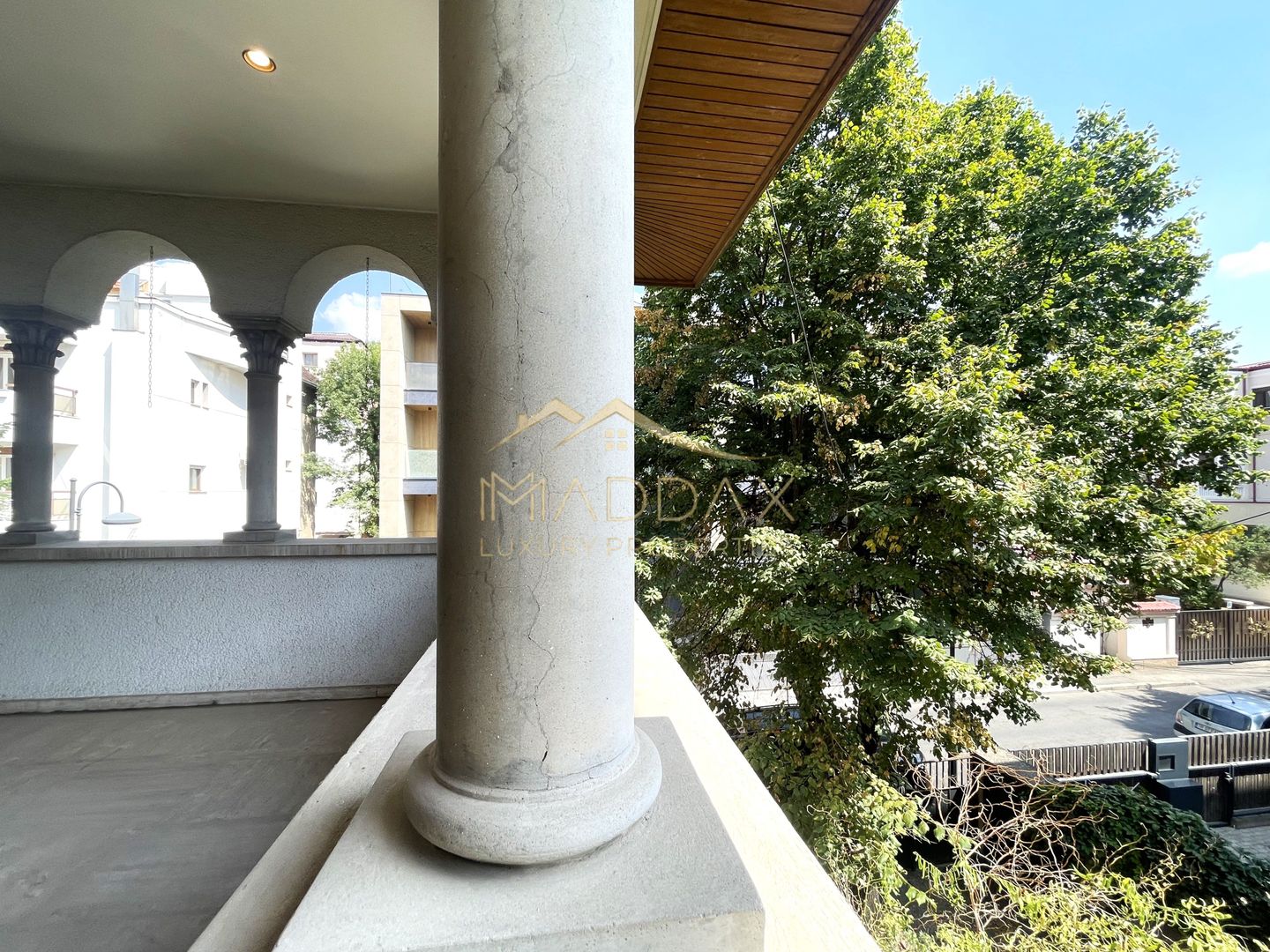 4 rooms ***203 SQM useful*** / 38 SQM terrace + garage / Primaverii - Poză 13