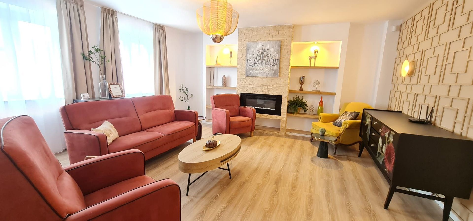 Vila spațioasă și elegantă de vânzare la intrarea în cartierul Turnișo - Poză 7