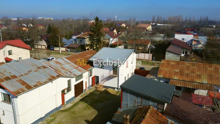 Vila 290mp + 4 spatii comerciale/chiriasi /depozitare, teren 1401 mp, acces DN1 - Poză 3
