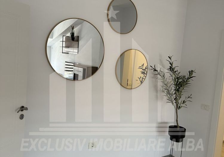 Apartament 3 camere, bloc nou, zona Centru, ultrafinisat - Poză 2