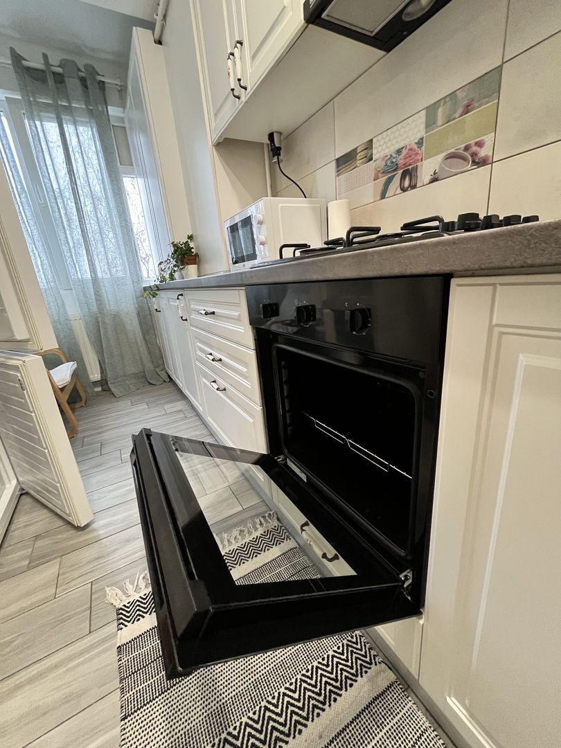 Studio bine compartimentat, parcare, complet mobilat, renovat, mutare imediata - Poză 18