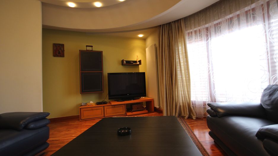 Casa pretabila birouri, camin de batrani - Poză 22