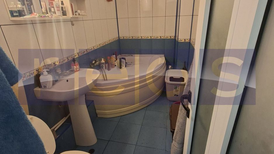 Vitan Mall  doua camere unice 6/8 - Poză 8