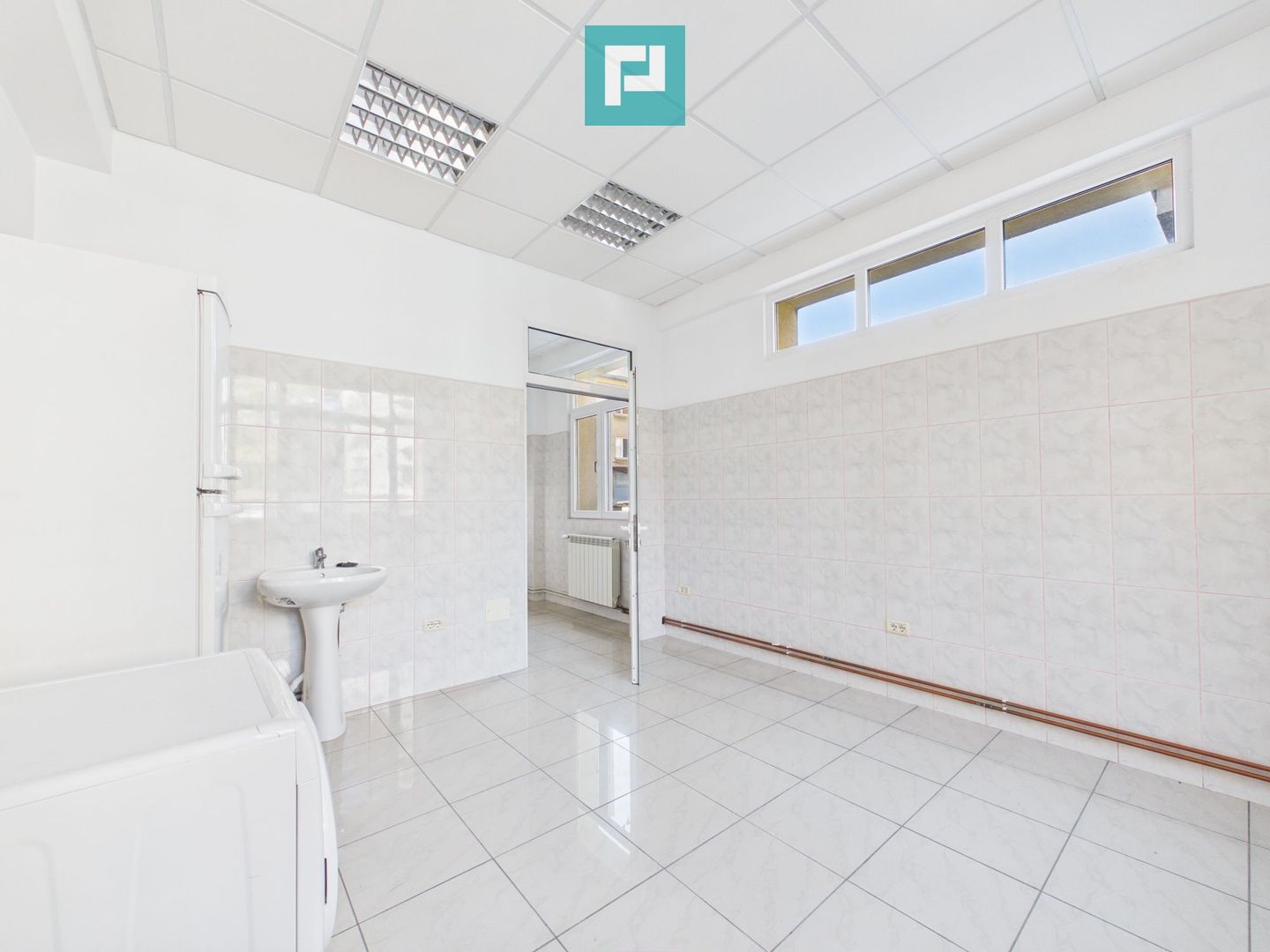 Imobil central cu destinație medicală, Arad - Poză 22