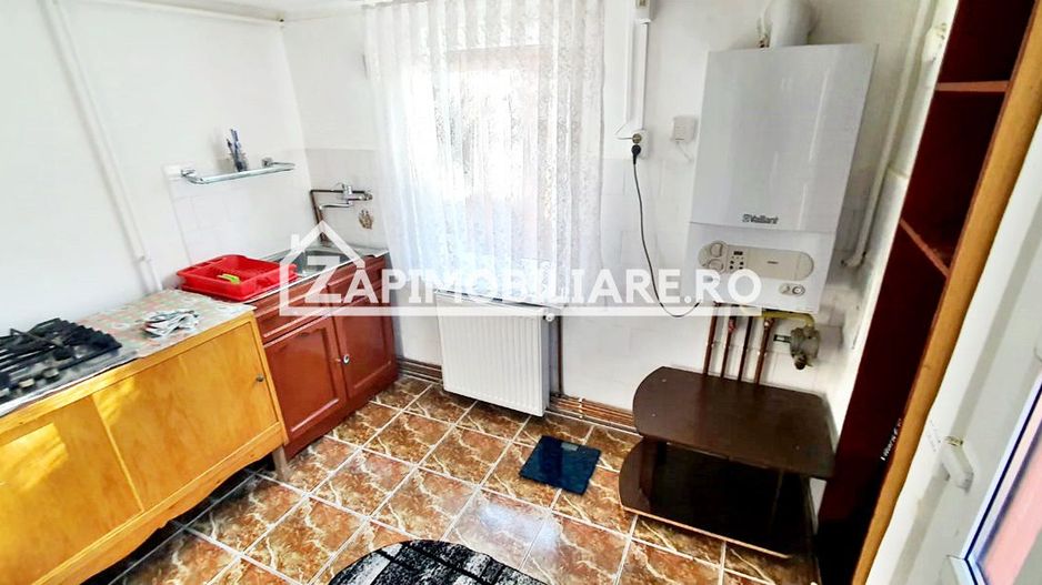 Casa singur in curte - Mureseni - Poză 5