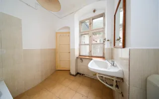Locație rară în Brașov: ideal pentru regim hotelier sau business - Poză 17