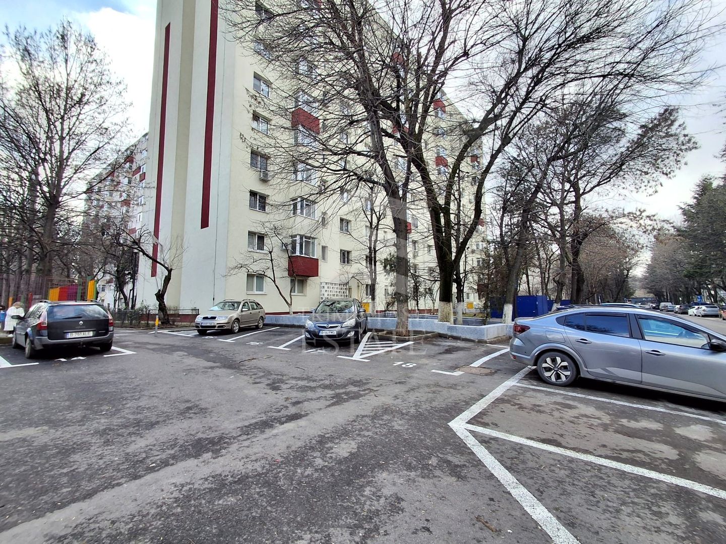 De Vanzare 2 Camere Bd Constantin Brancoveanu Bloc Fara Risc - Poză 22