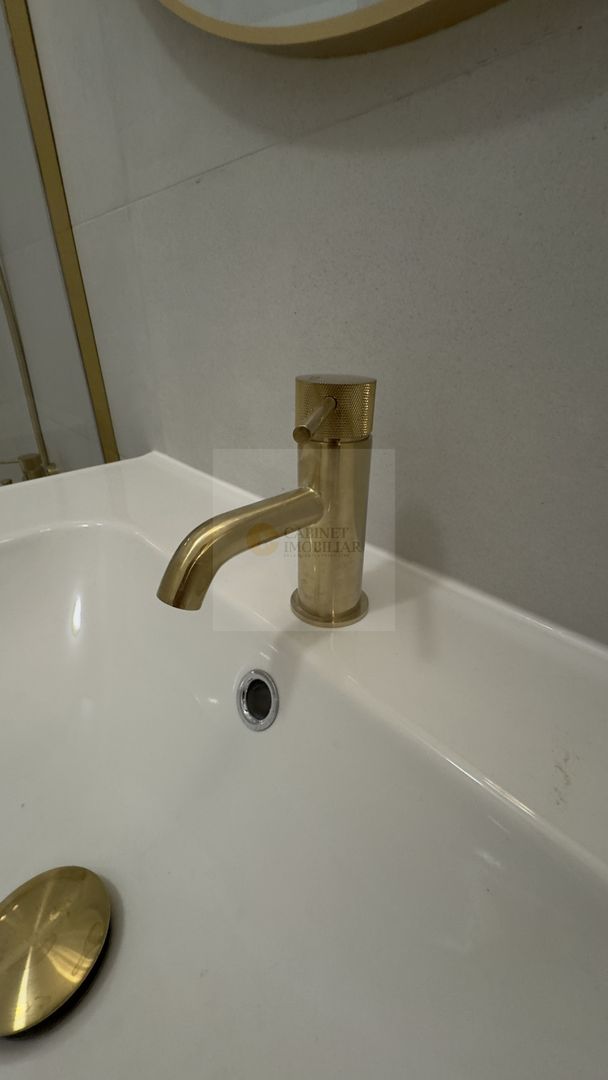 2 camere decomandat | Mobilat și utilat lux | Vedere panoramica - Poză 13