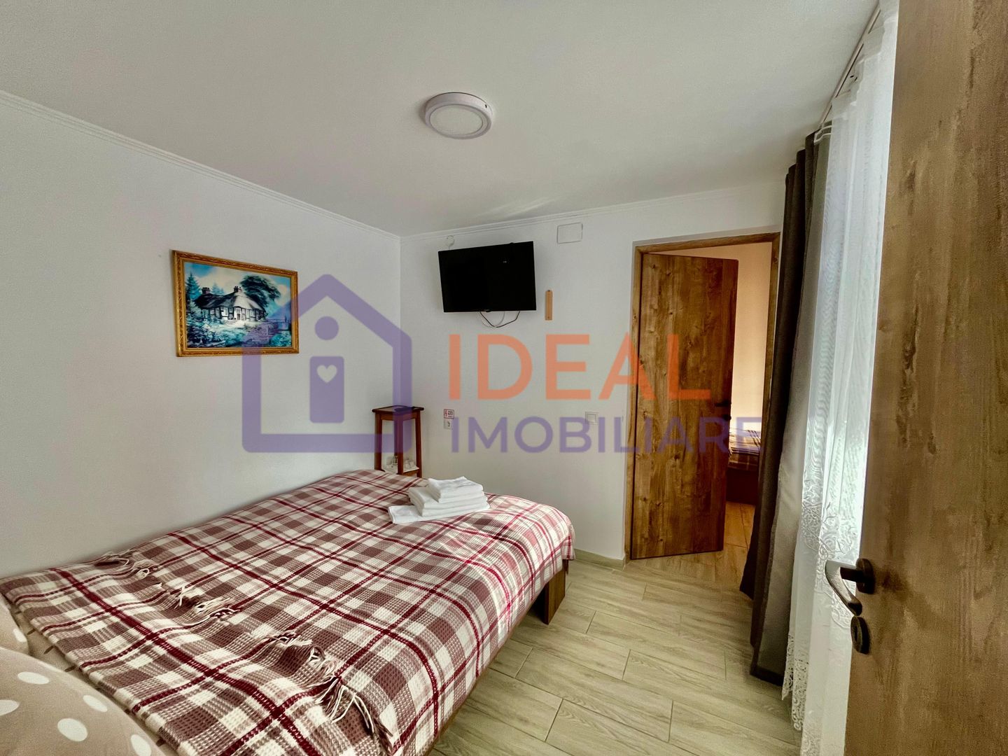 Pensiune de vânzare în Cârțișoara – investiție turistică la poalele munților - Poză 7