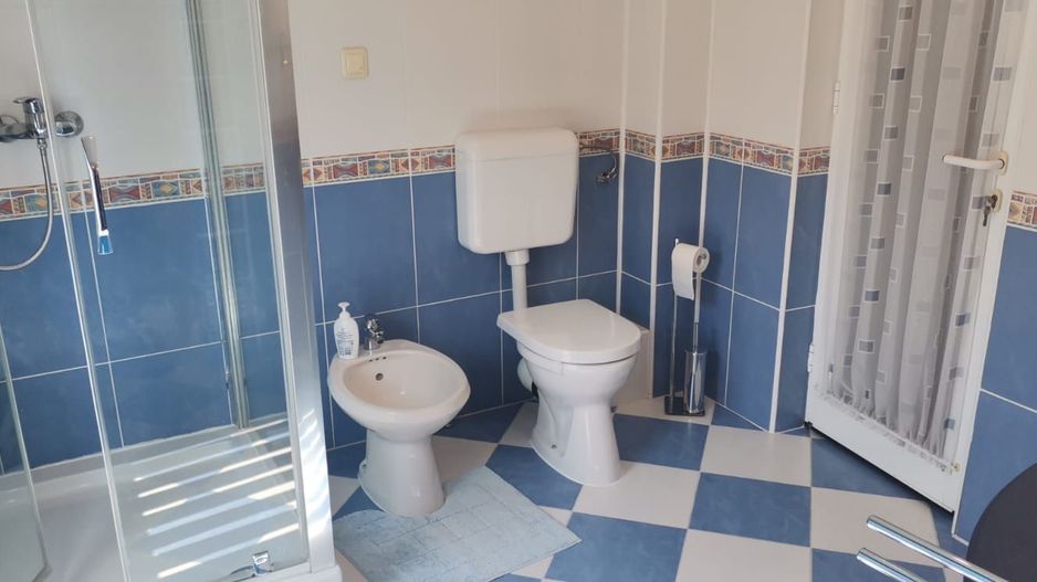 Casă deosebită în Fratellia, cu teren 657 mp - Poză 45