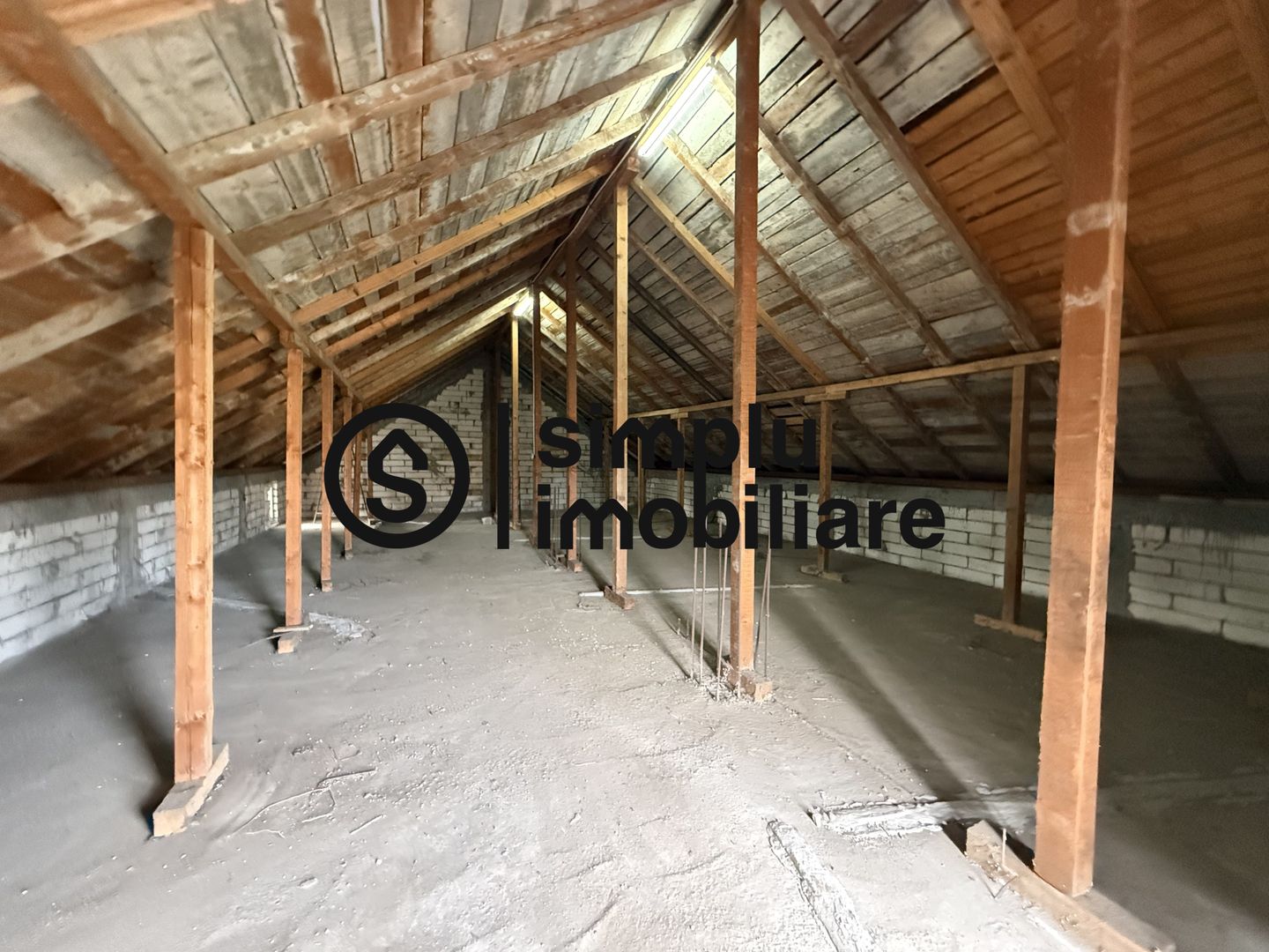 Casa D+P+M Plaiul Vulcanesti - Poză 17