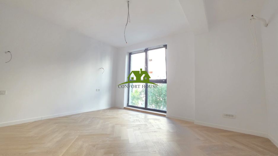 Ap.3 Camere la Etaj 1,Bloc 2026, cartier Traian-Cecilia Storck , Rm.VL - Poză 4