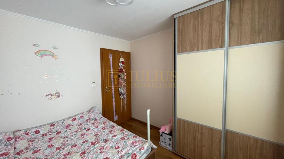 3 camere + boxa depozitare in zona Complex Studentesc, Sala Olimpia - Poză 17