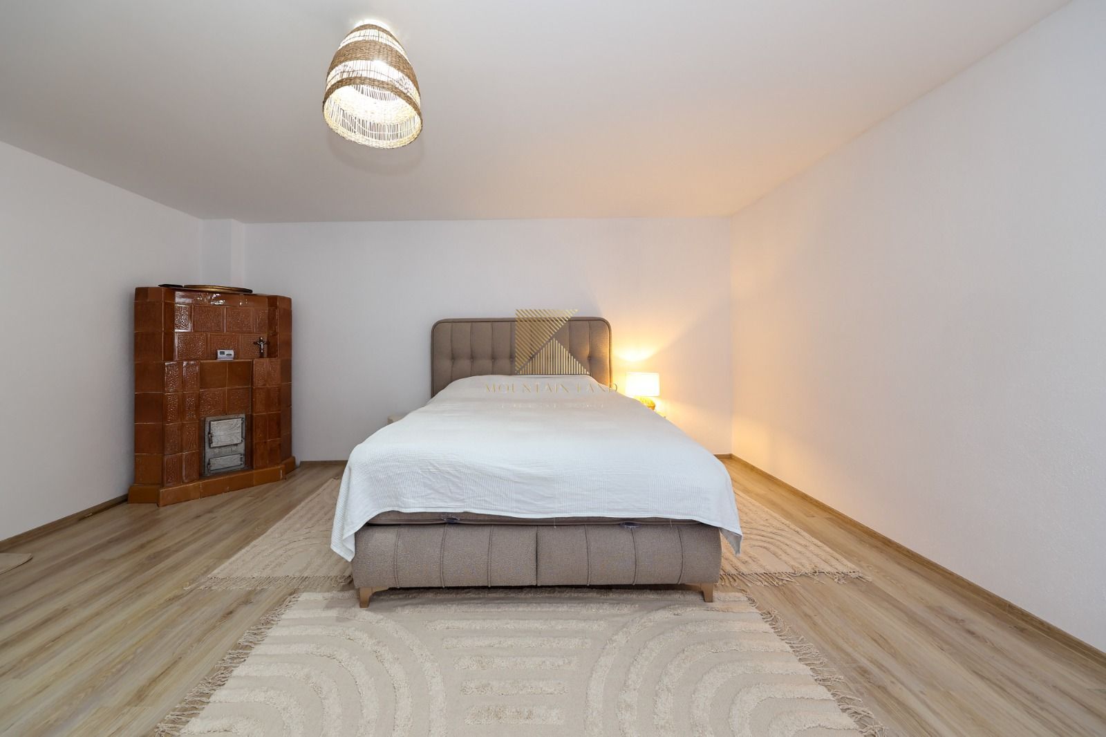 Casă renovată, teren 394 mp – Râșnov, str. Misu Popp, zonă centrală - Poză 6