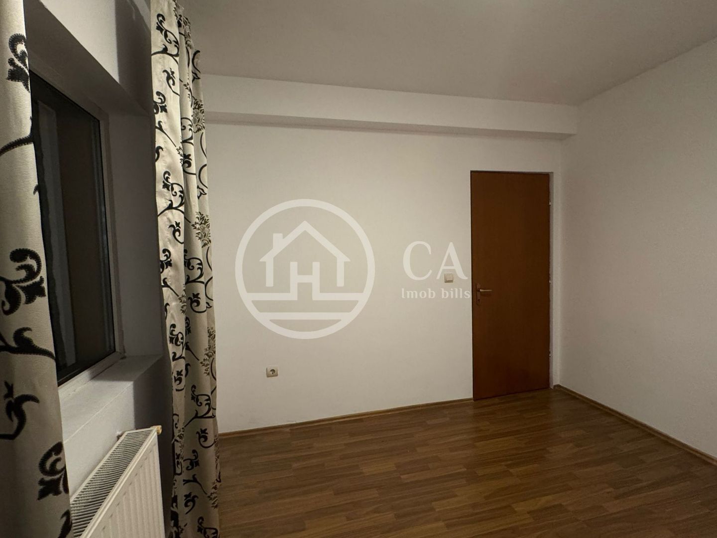 Casă de închiriat cu 4 camere în Cartierul Europa, Oradea - Poză 9