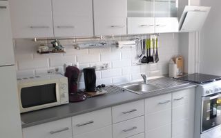 De vanzare apartament cu o camera 32mp complet utilat etajul 2 cu lift - Poză 1