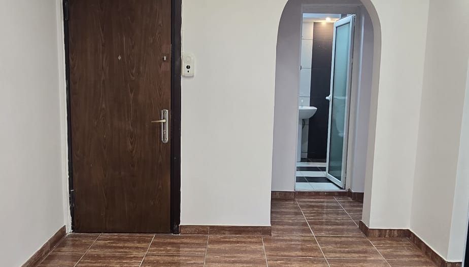 Apartament 4 camere Soseaua Berceni /an 1981 - Poză 12