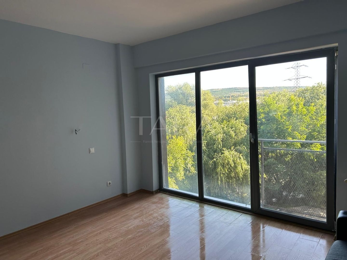 EXCLUSIVITATE. Apartament 1 camera zona RIVUS MALL- Renovat - Poză 2