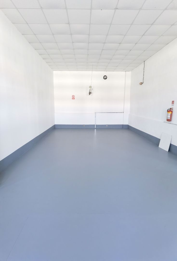 Proprietate industriala  la 35 km de TM - Poză 3