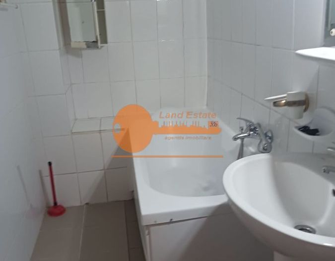 3 camere 13 Septembrie - Liceul Odobleja - Poză 8