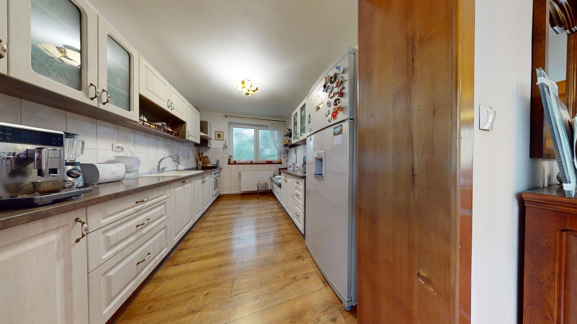 Casa cu 4 camere,237mp,zona strada Lunga - Poză 30