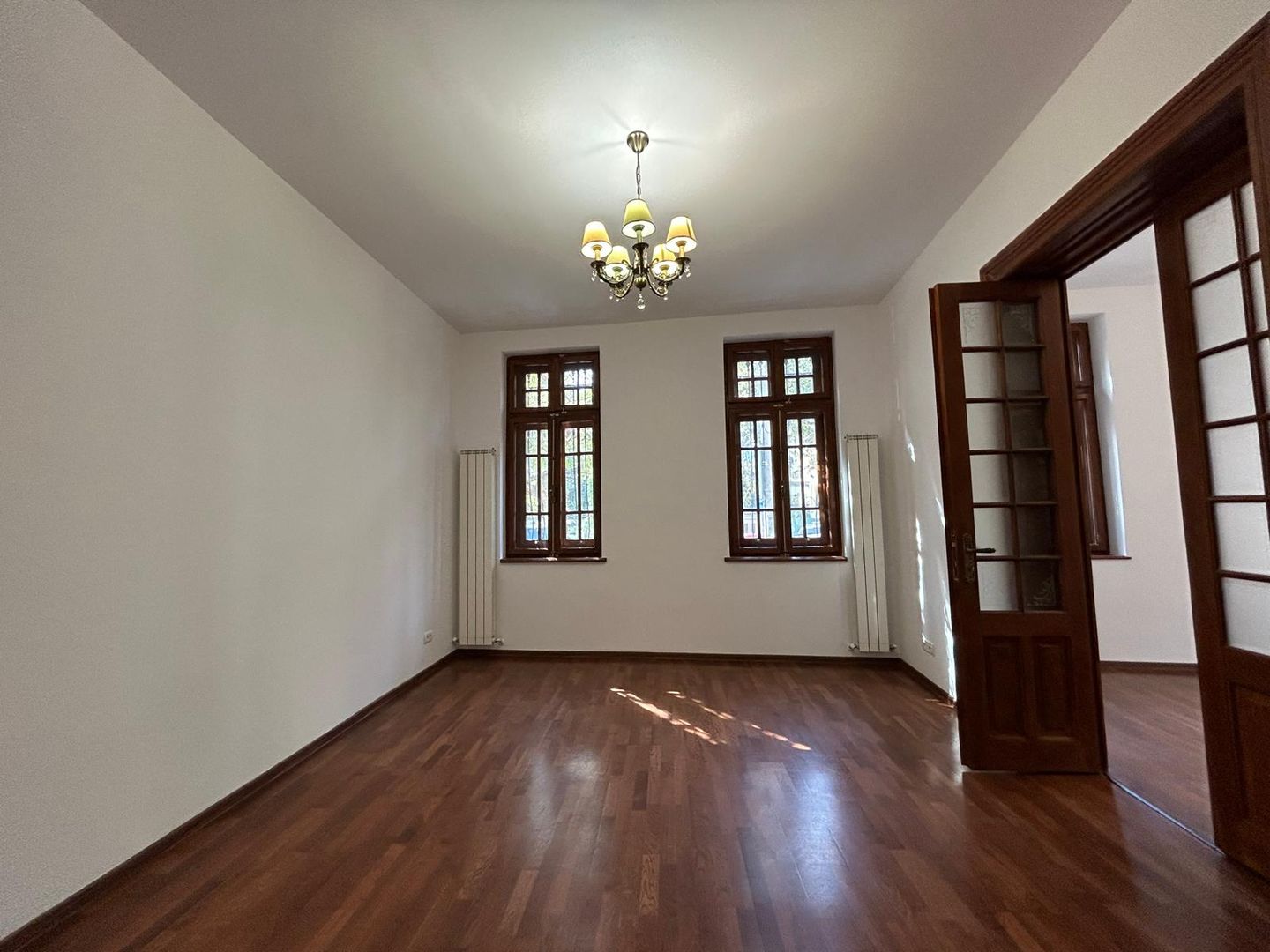 Vilă Neoclasică Arh. Enescu Cișmigiu 4 camere - Poză 8