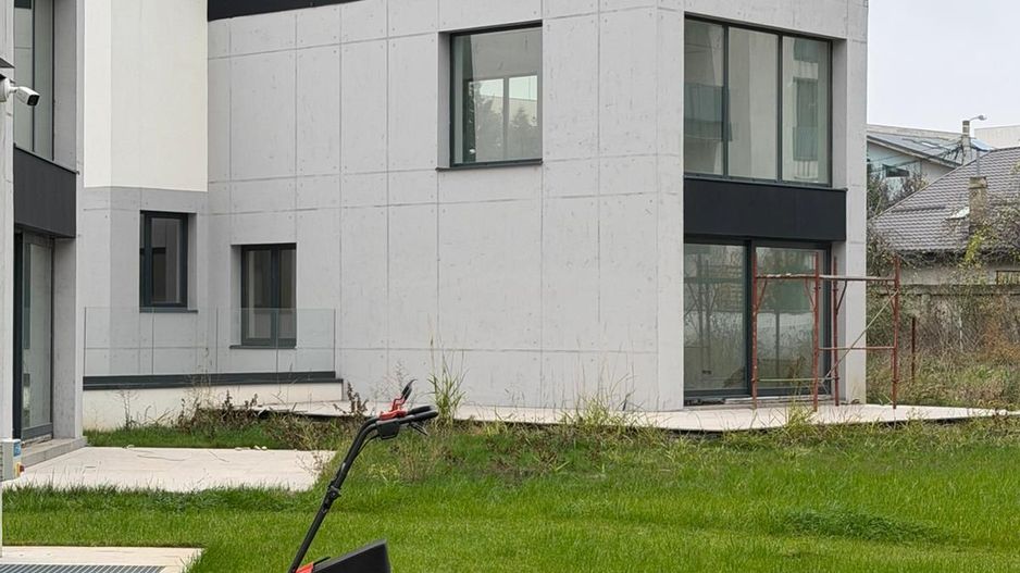 Casă Exclusivistă în Băneasa/Sisești – Design Nonconformist și Spațiu Generos - Poză 1