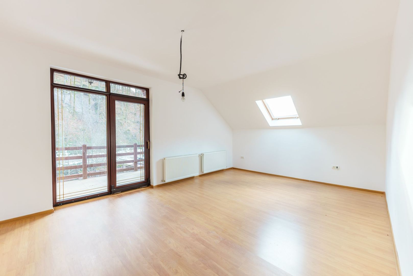 Vilă pentru investiții în Moneasa - Poză 4