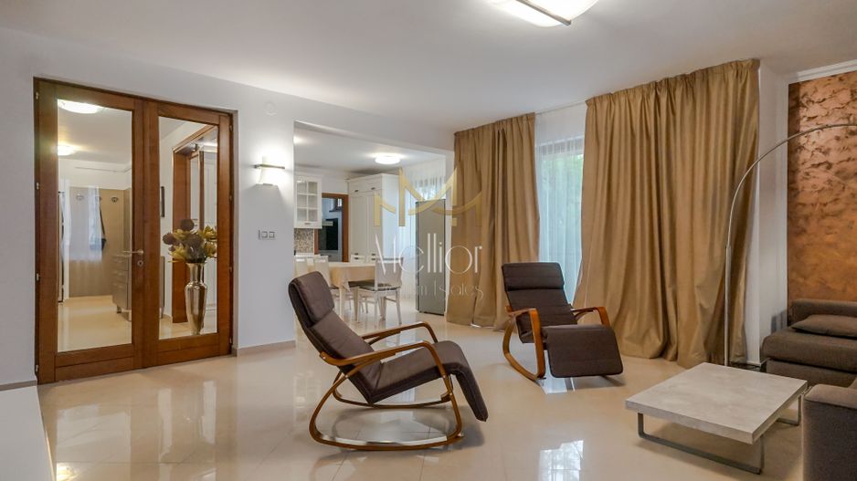 Ap spatios 4 camere, garaj, Andrei Muresanu, zona strazii Trifoiului - Poză 29