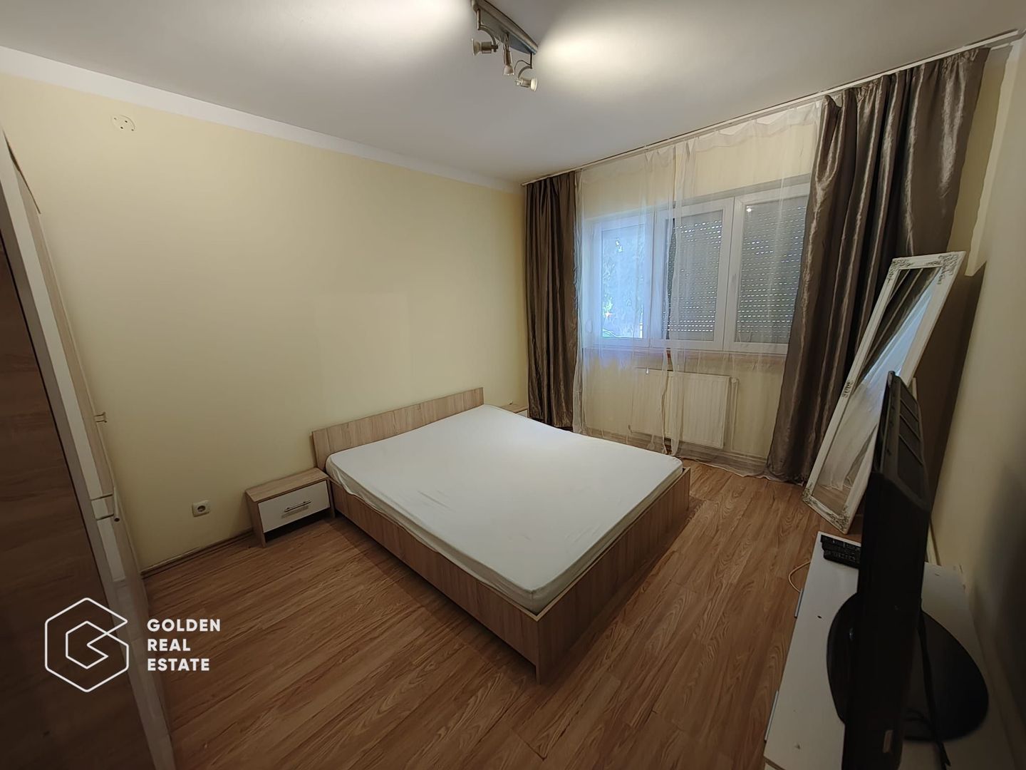 Apartament cu 3 camere, lângă piața Mihai Viteazul - Poză 3