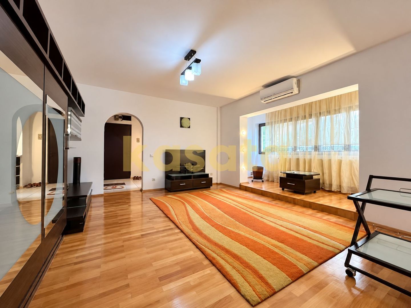 APARTAMENT 3 CAMERE | 72MP  | IANCULUI-MEGA MALL | CENTRALA | RENOVAT - Poză 1