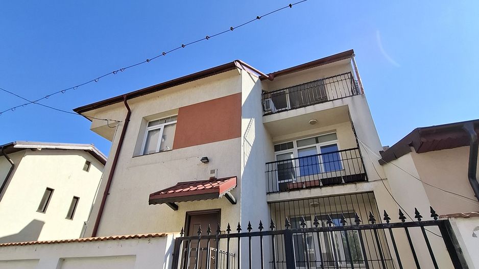 Oportunitate | Cladire 10 camere | Domenii | 5 parcari - Poză 1